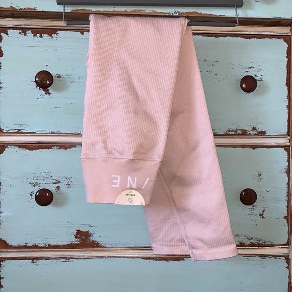 aerie Pants - Offline Aerie 7/8 Pink Ribbed Leggings